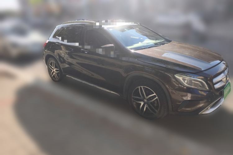 Used Mercedes-Benz GLA 2015 GLA 200 Fashion Model Front Right 45 Deg