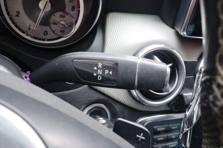 Used Mercedes-Benz GLA 2015 GLA 200 Sport Edition Gear Lever