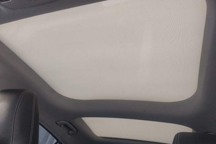 Used Mercedes-Benz GLA 2015 GLA 200 Fashion Model Headliner