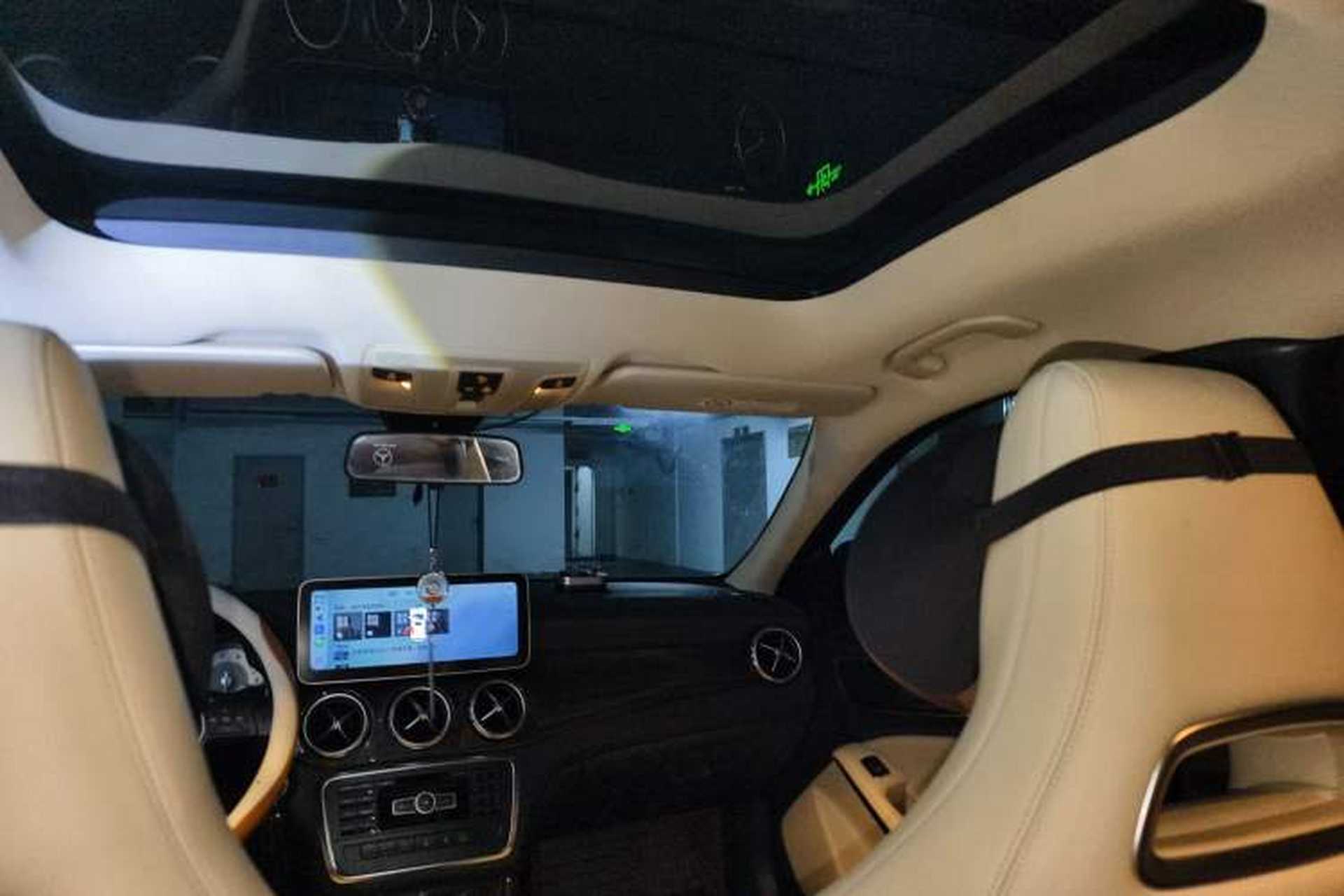 Used Mercedes-Benz GLA 2015 GLA 200 Fashion Model Headliner