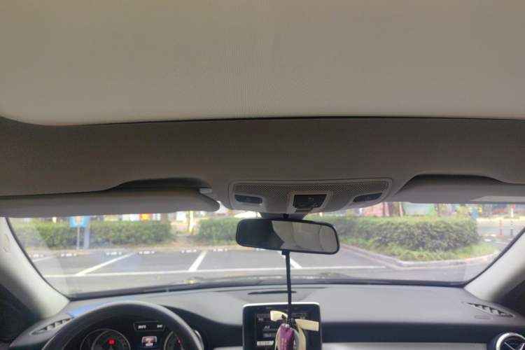 Used Mercedes-Benz GLA 2015 GLA 200 Sport Edition Headliner
