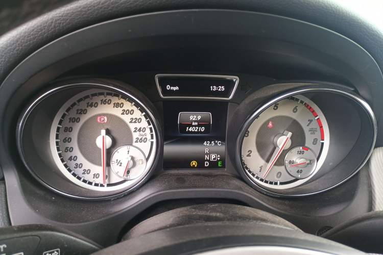 Used Mercedes-Benz GLA 2015 GLA 220 4MATIC Fashion Model Instrument Cluster