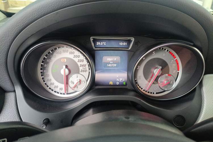 Used Mercedes-Benz GLA 2015 GLA 200 Fashion Model Instrument Cluster