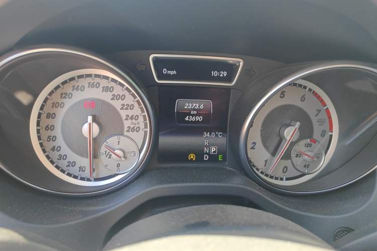 Used Mercedes-Benz GLA 2015 GLA 220 4MATIC Fashion Model Instrument Cluster