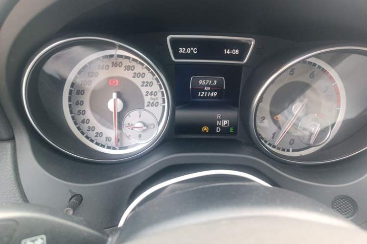Used Mercedes-Benz GLA 2015 GLA 200 Sport Edition Instrument Cluster