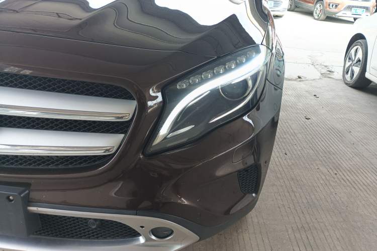 Used Mercedes-Benz GLA 2015 GLA 220 4MATIC Fashion Model Left Front Headlight