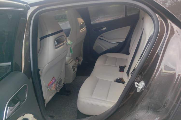 Used Mercedes-Benz GLA 2015 GLA 200 Sport Edition Left Rear Seat