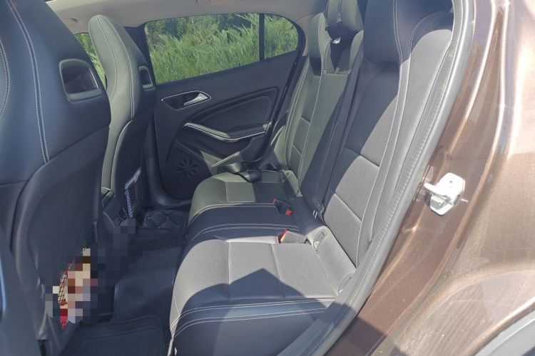 Used Mercedes-Benz GLA 2015 GLA 220 4MATIC Fashion Model Left Rear Seat