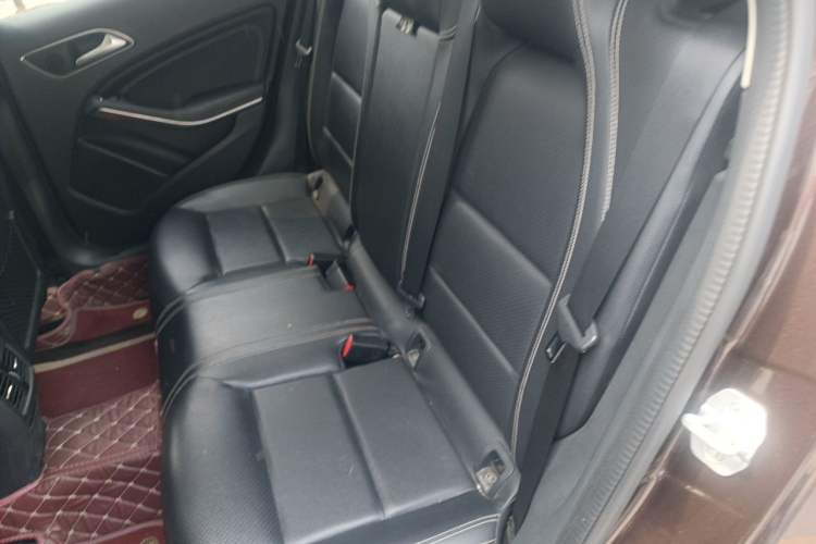 Used Mercedes-Benz GLA 2015 GLA 200 Sport Edition Left Rear Seat