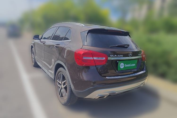 Used Mercedes-Benz GLA 2015 GLA 220 4MATIC Fashion Model Rear Left 45 Deg