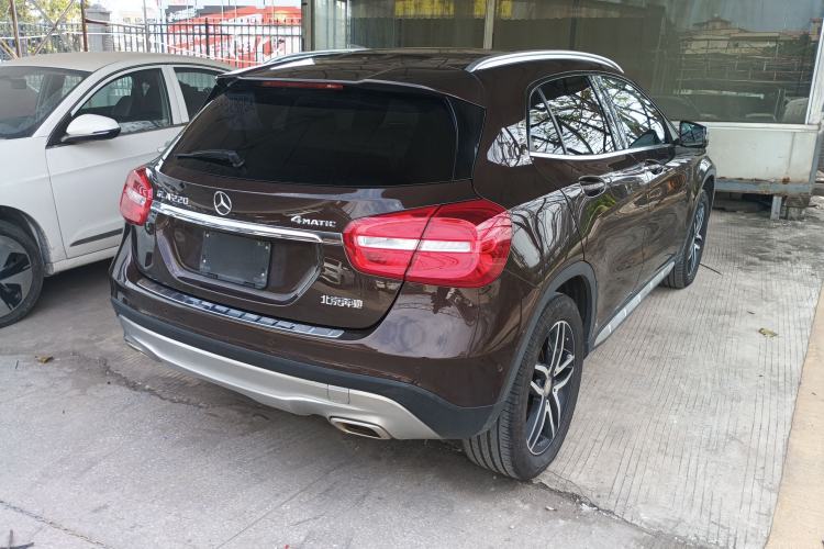 Used Mercedes-Benz GLA 2015 GLA 220 4MATIC Fashion Model Rear Right 45 Deg