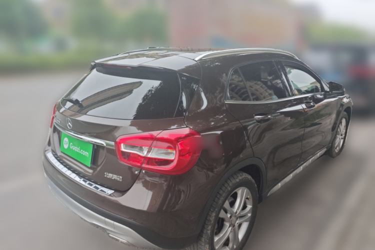 Used Mercedes-Benz GLA 2015 GLA 200 Sport Edition Rear Right 45 Deg