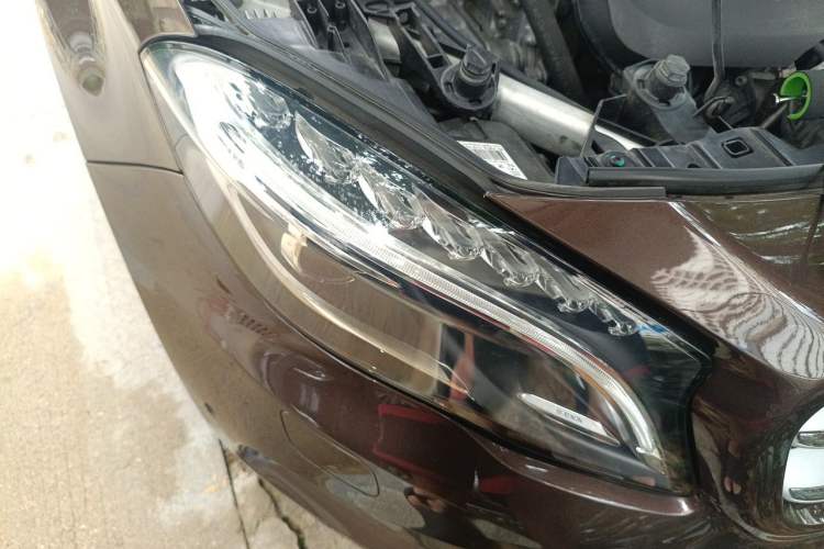 Used Mercedes-Benz GLA 2015 GLA 200 Fashion Model Right Front Headlight