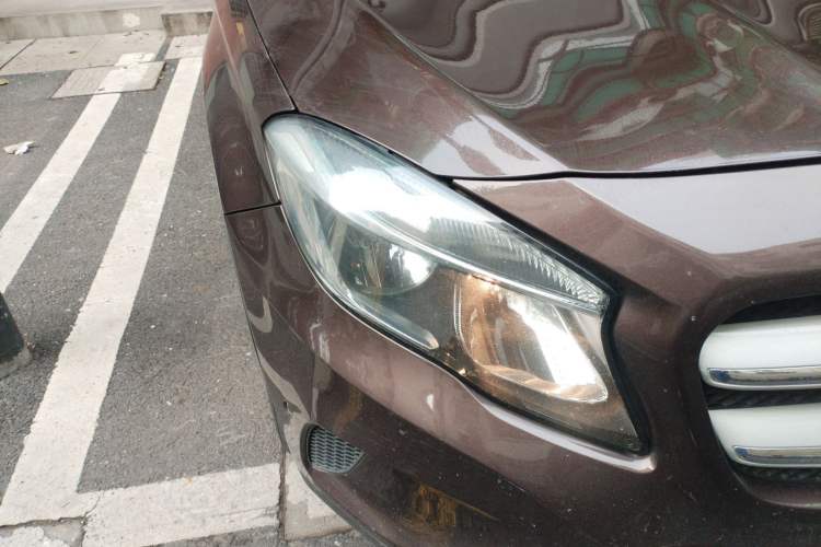 Used Mercedes-Benz GLA 2015 GLA 200 Sport Edition Right Front Headlight