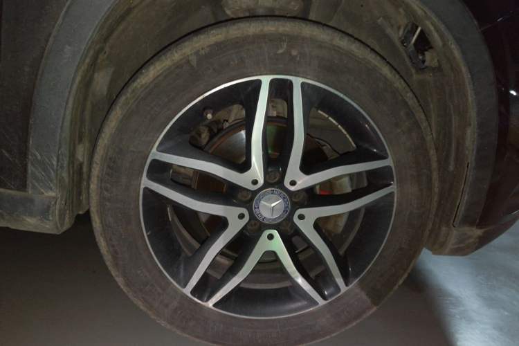Used Mercedes-Benz GLA 2015 GLA 200 Fashion Model Right Front Wheel Hub