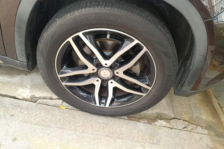 Used Mercedes-Benz GLA 2015 GLA 200 Fashion Model Right Front Wheel Hub