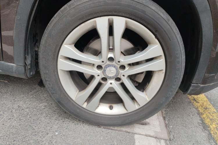 Used Mercedes-Benz GLA 2015 GLA 200 Sport Edition Right Front Wheel Hub