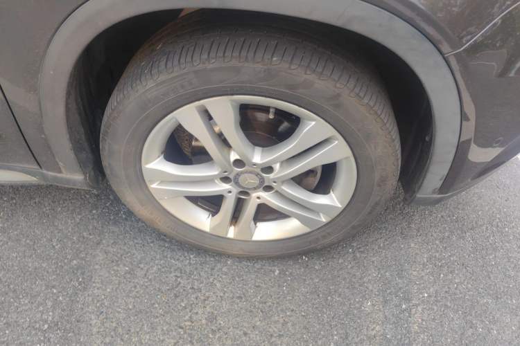 Used Mercedes-Benz GLA 2015 GLA 200 Sport Edition Right Front Wheel Hub
