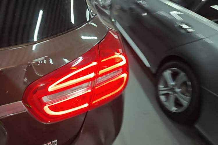Used Mercedes-Benz GLA 2015 GLA 200 Fashion Model Right Rear Taillight