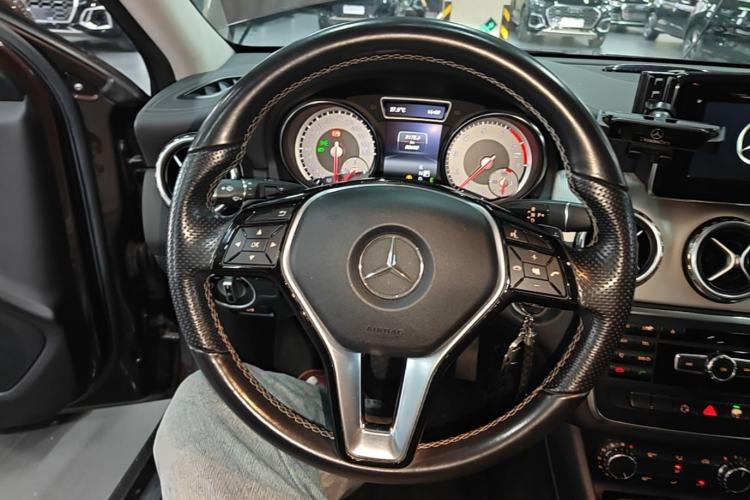 Used Mercedes-Benz GLA 2015 GLA 200 Fashion Model Steering Wheel