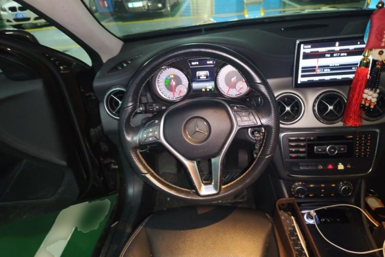 Used Mercedes-Benz GLA 2015 GLA 200 Fashion Model Steering Wheel