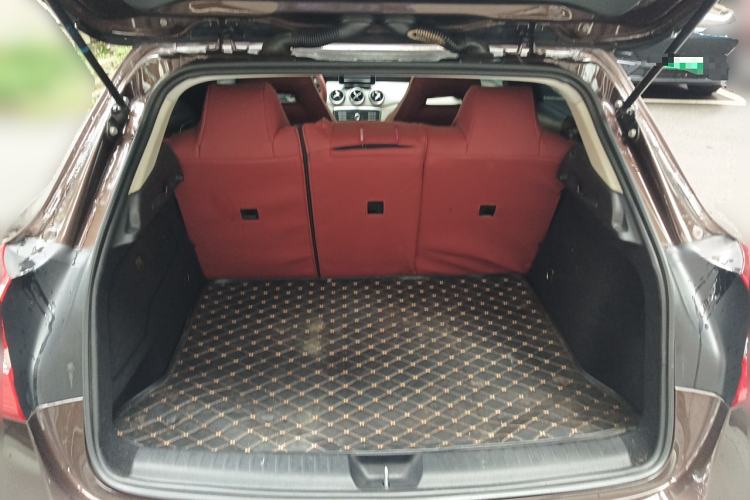 Used Mercedes-Benz GLA 2015 GLA 200 Fashion Model Trunk