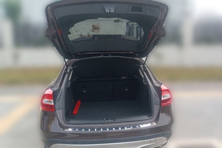 Used Mercedes-Benz GLA 2015 GLA 200 Sport Edition Trunk