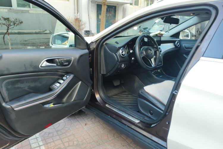 Used Mercedes-Benz GLA 2015 GLA 200 Driver Seat