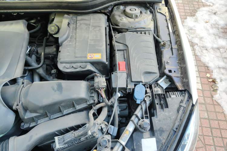 Used Mercedes-Benz GLA 2015 GLA 200 Engine Bay Left