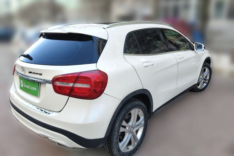 Used Mercedes-Benz GLA 2015 GLA 200 Rear Right 45 Deg