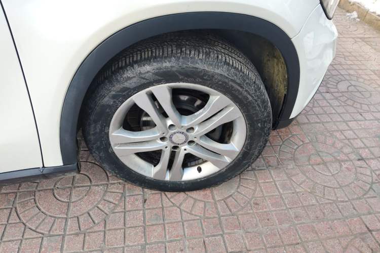 Used Mercedes-Benz GLA 2015 GLA 200 Right Front Wheel Hub
