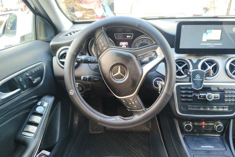 Used Mercedes-Benz GLA 2015 GLA 200 Steering Wheel