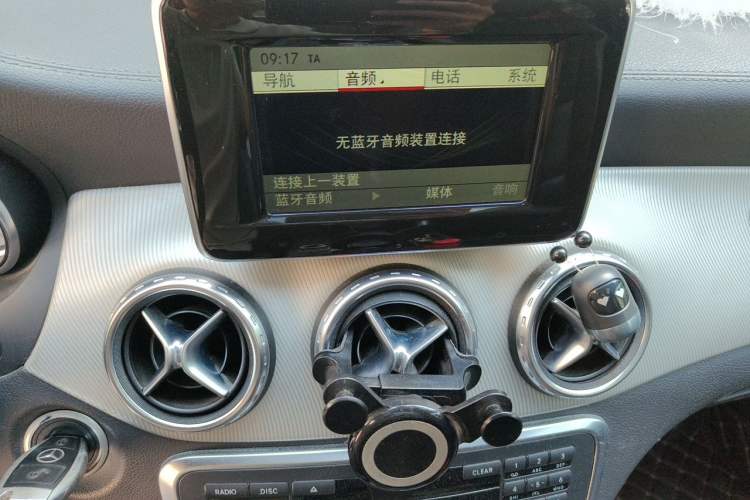 Used Mercedes-Benz GLA 2015 GLA 200 Fashion Model Audio And AC Panel