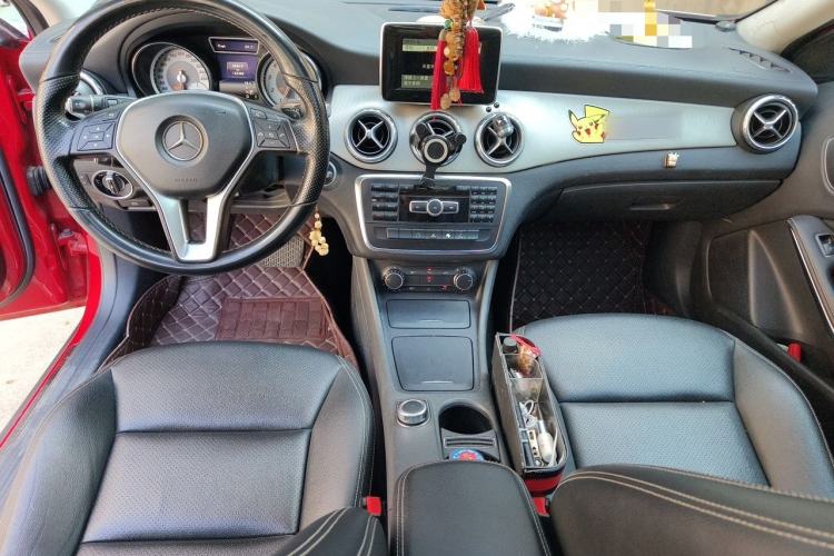 Used Mercedes-Benz GLA 2015 GLA 200 Fashion Model Center Console