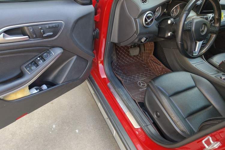 Used Mercedes-Benz GLA 2015 GLA 200 Fashion Model Driver Seat