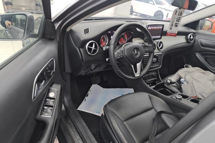 Used Mercedes-Benz GLA 2015 GLA 200 Fashion Model Driver Seat