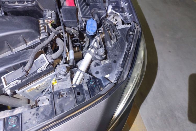 Used Mercedes-Benz GLA 2015 GLA 200 Sport Edition Engine Bay Left