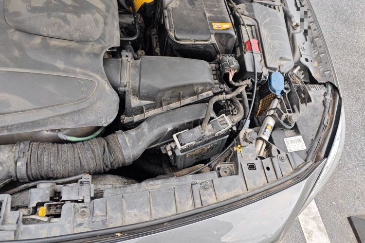 Used Mercedes-Benz GLA 2015 GLA 200 Fashion Model Engine Bay Left