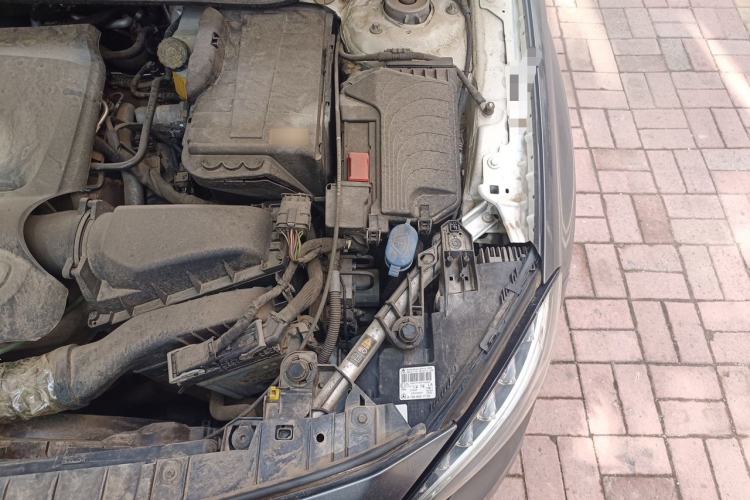 Used Mercedes-Benz GLA 2015 GLA 200 Fashion Model Engine Bay Left