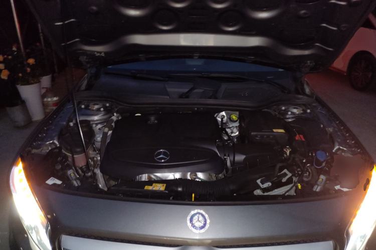 Used Mercedes-Benz GLA 2015 GLA 200 Fashion Model Engine Bay