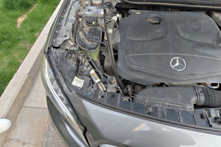 Used Mercedes-Benz GLA 2015 GLA 200 Fashion Model Engine Bay Right