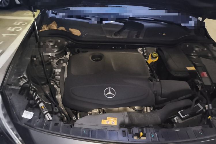 Used Mercedes-Benz GLA 2015 GLA 220 4MATIC Fashion Model Engine Bay Right