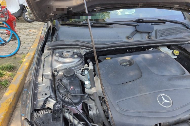 Used Mercedes-Benz GLA 2015 GLA 220 4MATIC Fashion Model Engine Bay Right