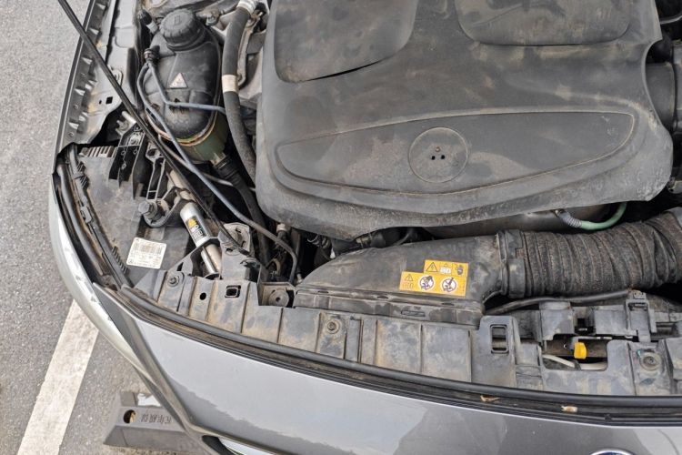 Used Mercedes-Benz GLA 2015 GLA 200 Fashion Model Engine Bay Right
