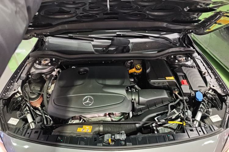Used Mercedes-Benz GLA 2015 GLA 200 Sport Edition Engine Bay