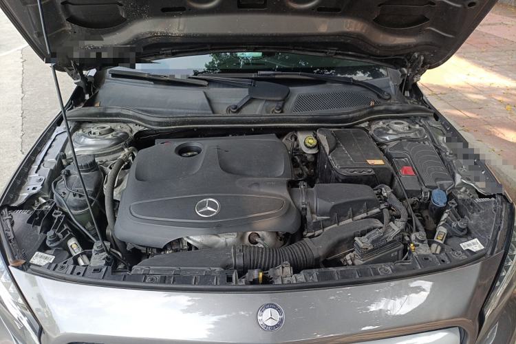 Used Mercedes-Benz GLA 2015 GLA 200 Engine Bay