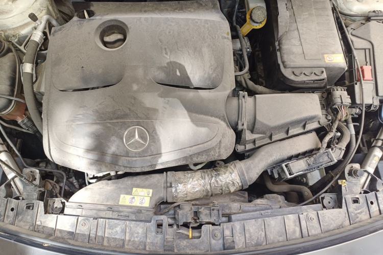 Used Mercedes-Benz GLA 2015 GLA 200 Fashion Model Engine Bay