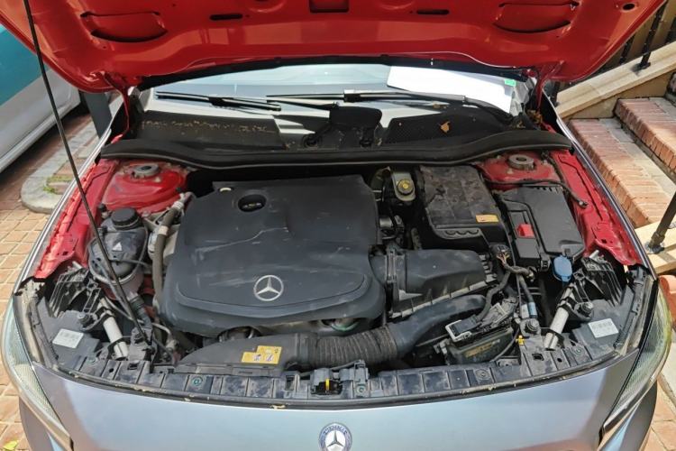 Used Mercedes-Benz GLA 2015 GLA 200 Sport Edition Engine Bay