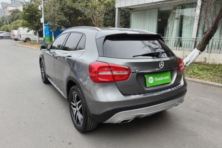 Used Mercedes-Benz GLA 2015 GLA 200 Fashion Model Exterior 3