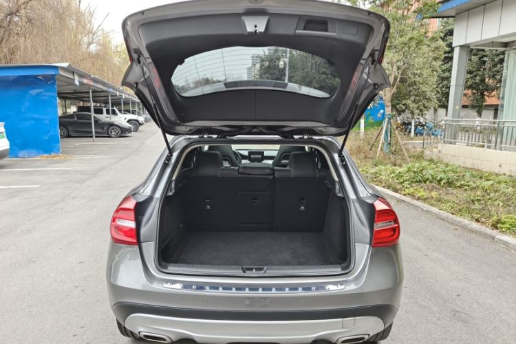 Used Mercedes-Benz GLA 2015 GLA 200 Fashion Model Exterior 4